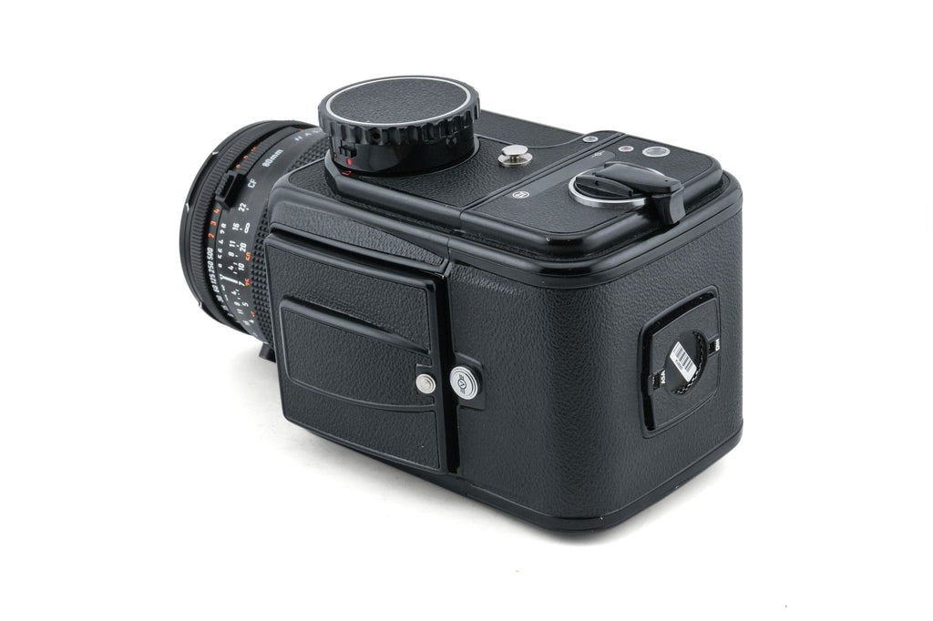 Hasselblad 500C/M (10022 / 10170) + A12 Film Magazine (30147, Black) + Waist Level Finder (Old / Black, 42277) + 80mm f2.8 Opton PL T* CF