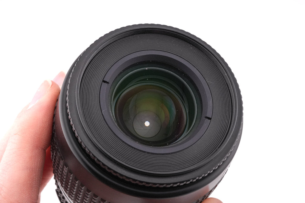 Nikon F60 + 35-80mm f4-5.6 AF Nikkor D