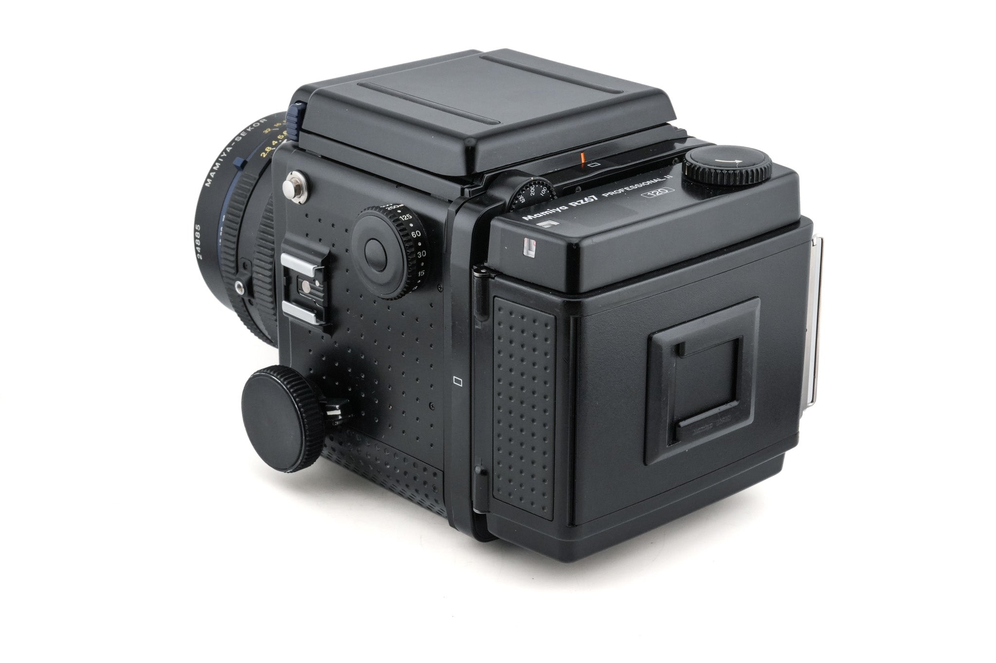 Mamiya RZ67 Professional II + 110mm f2.8 Sekor Z + 120 6x7 Roll Film Holder Professional II + Waist Level Finder