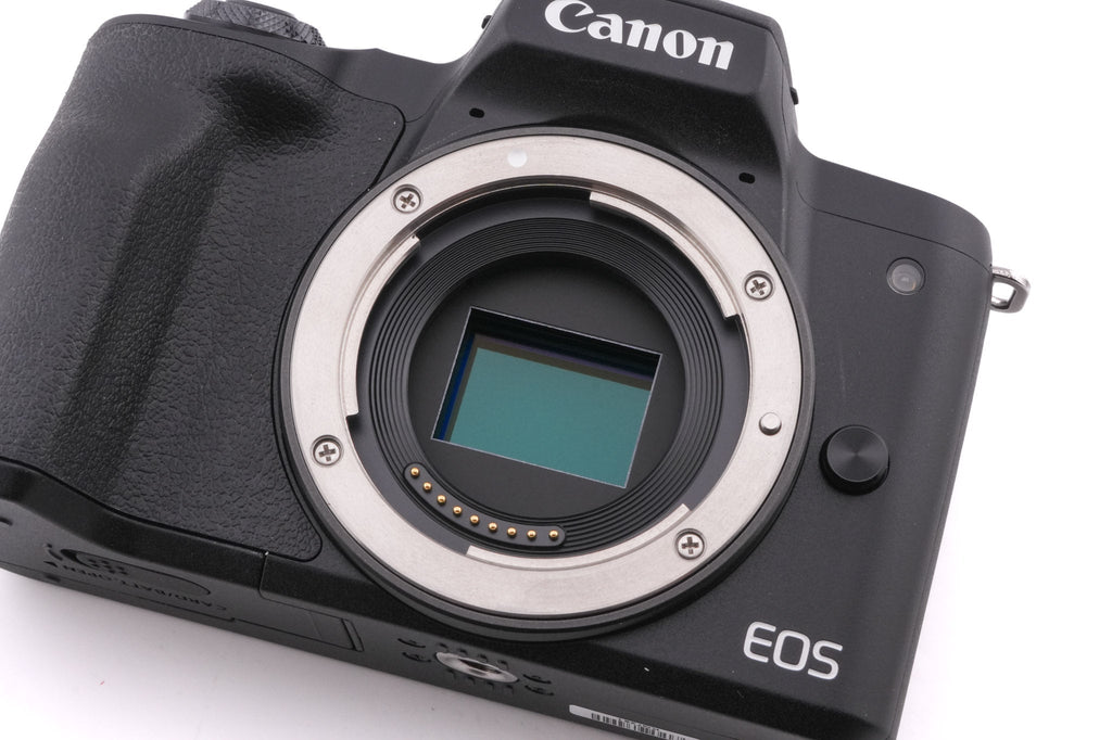Canon EOS M50
