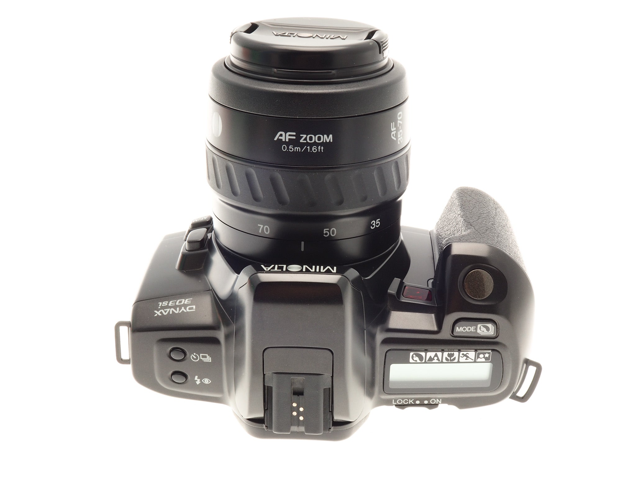 Minolta Dynax 303Si + 35-70mm f3.5-4.5 AF