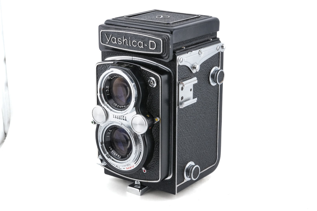 Yashica D