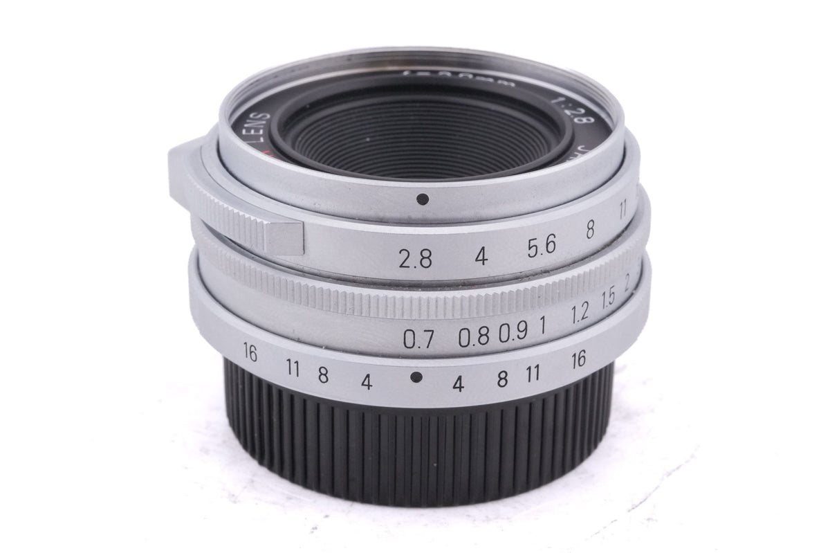 Ricoh 28mm f2.8 GR + GR 28mm Optical Viewfinder