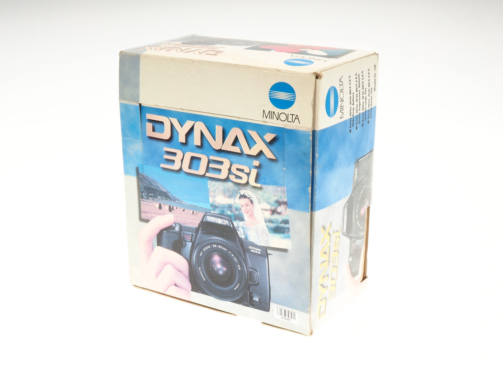 Minolta Dynax 303Si + 35-70mm f3.5-4.5 AF